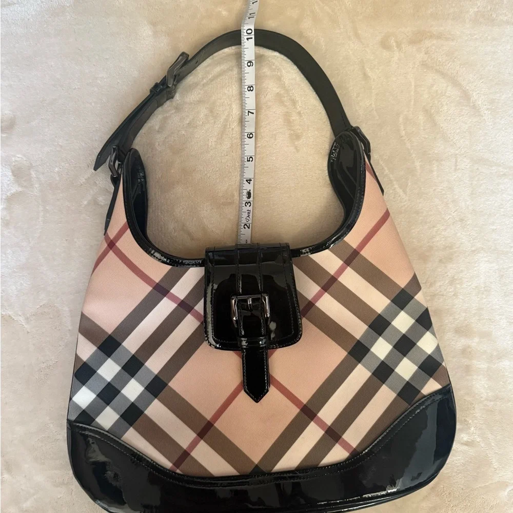 Burberry Nova Check Shoulder Bag - Picture 15 of 16
